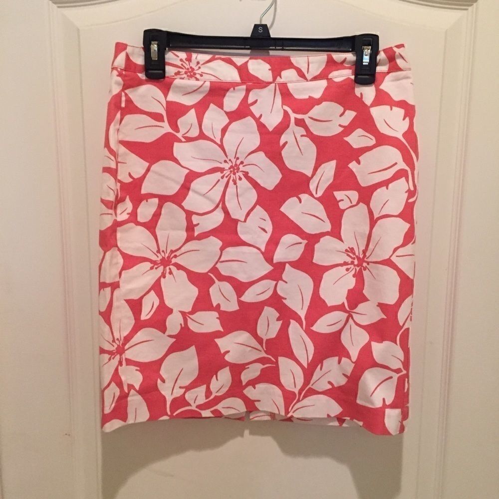 Old Navy Flower Skirt 